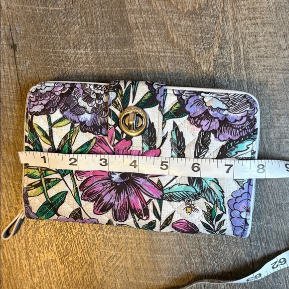 Vera Bradley Lavender Meadow Large Wallet Turnlock - Picture 11 of 12